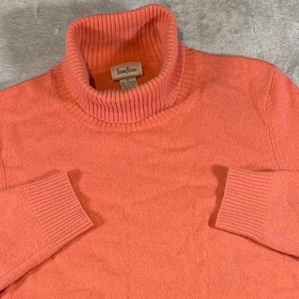 90s Vintage Neiman Marcus Cashmere Turtleneck Sweater | Light Pink | Size‎ M